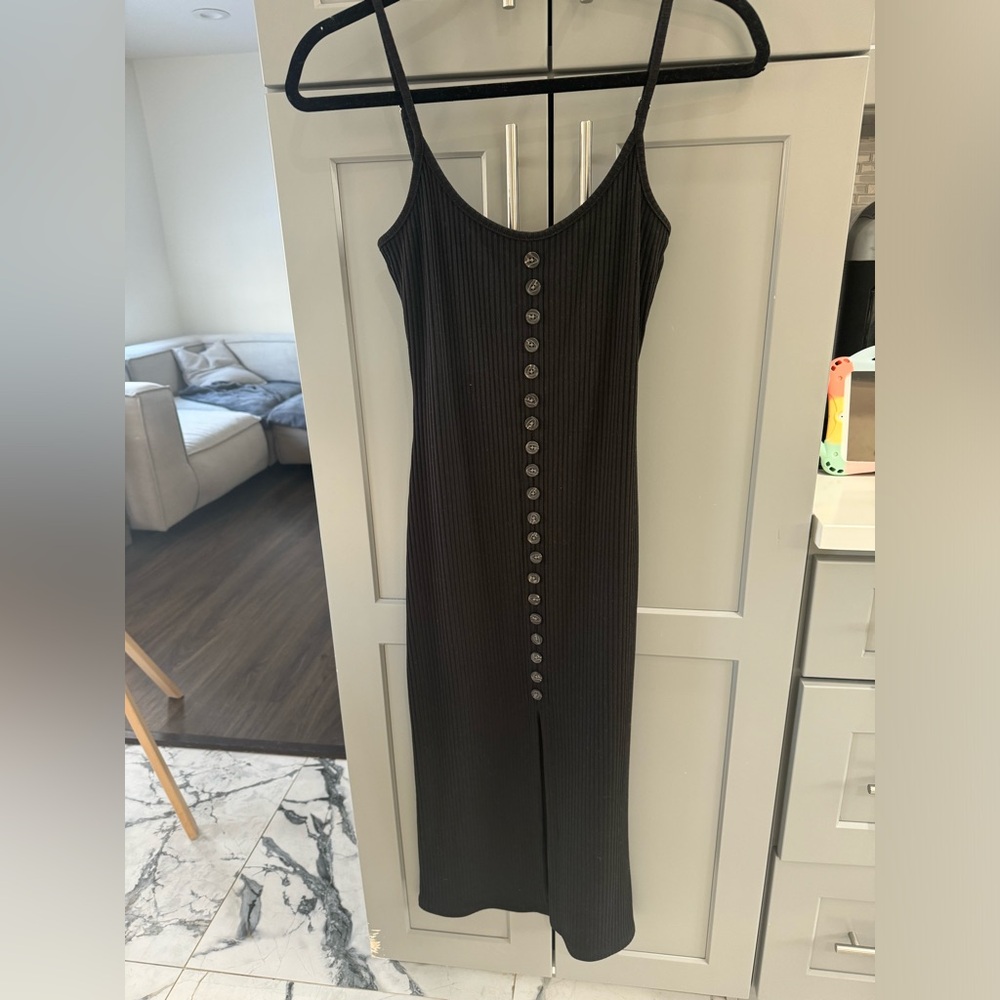 Vici Black Ribbed Maxi Dress